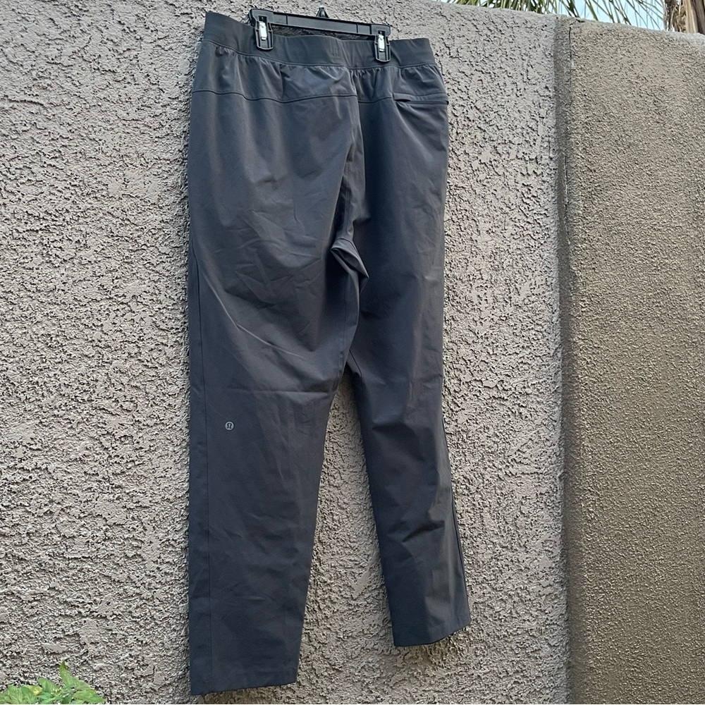 Lululemon men’s joggers / XL - Picture 5 of 7